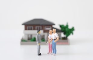 借地権の名義変更料とは？支払うタイミングと借地相続の流れを解説のサムネイルイメージ